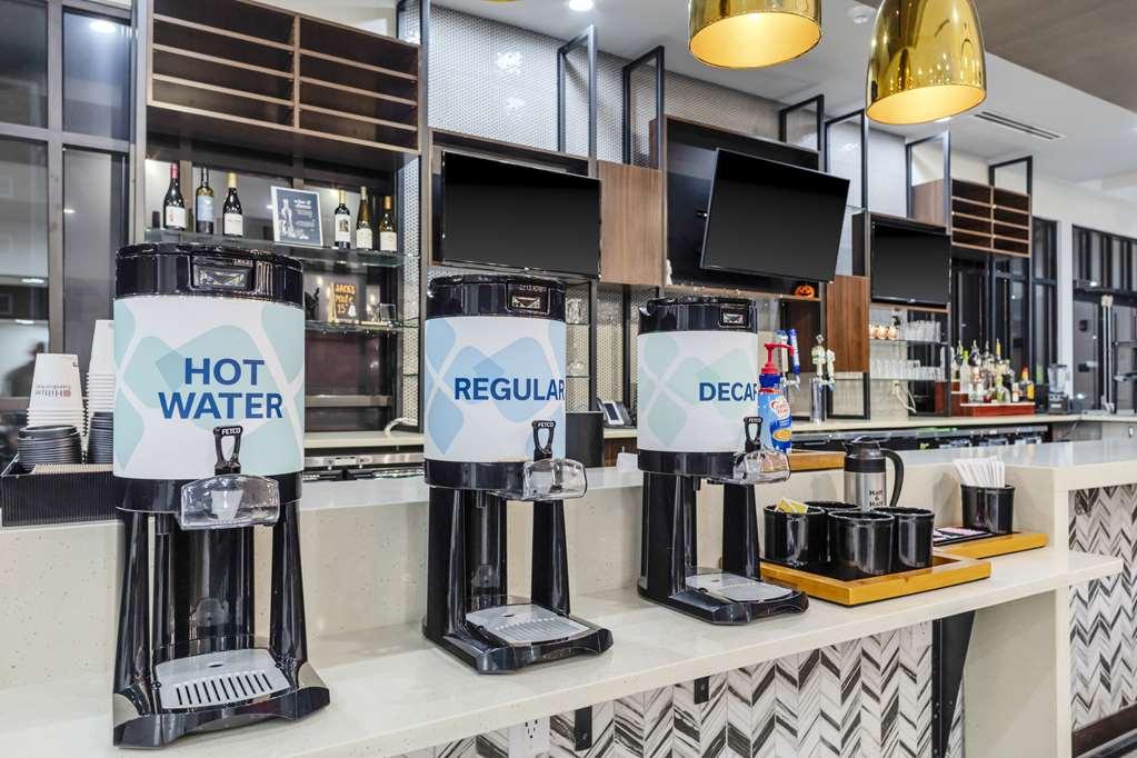 Hilton Garden Inn Detroit Utica, Mi Clinton Township Ресторант снимка